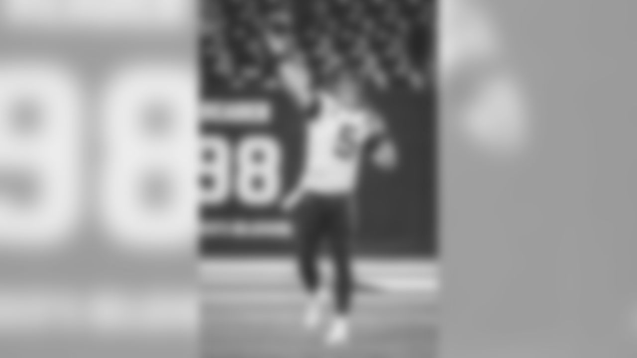 Jacksonville Jaguars quarterback Blake Bortles (5) throws a pass during pregame warm-ups against the Houston Texans during an NFL game Sunday, December 30, 2018 in Houston. (Rick Wilson via AP)