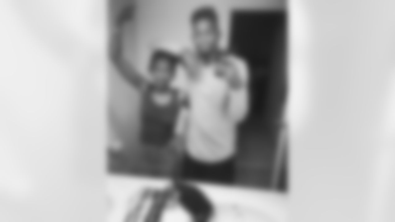 willied_effect[Will Davis]: "Mama I love ya"