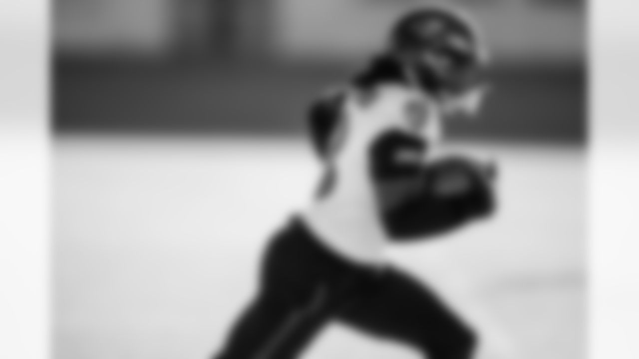 WR Devin Duvernay