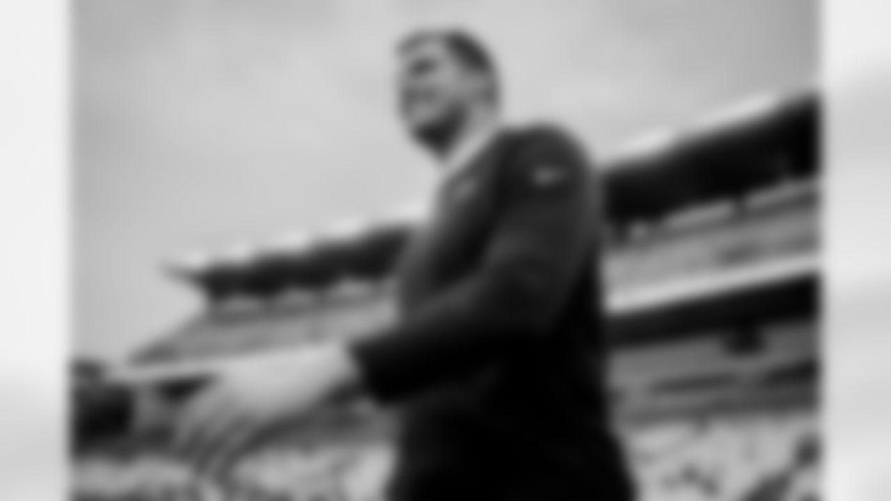 OT Alejandro Villanueva