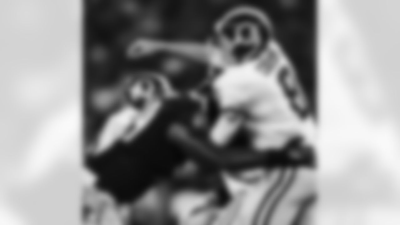 chriscanty99[Chris Canty]: Feels good to be back running around with my team under the bright lights at M&T Bank Stadium. Now it's time to get things tuned up for the regular season. #Ravens #Ravensnation #NFL