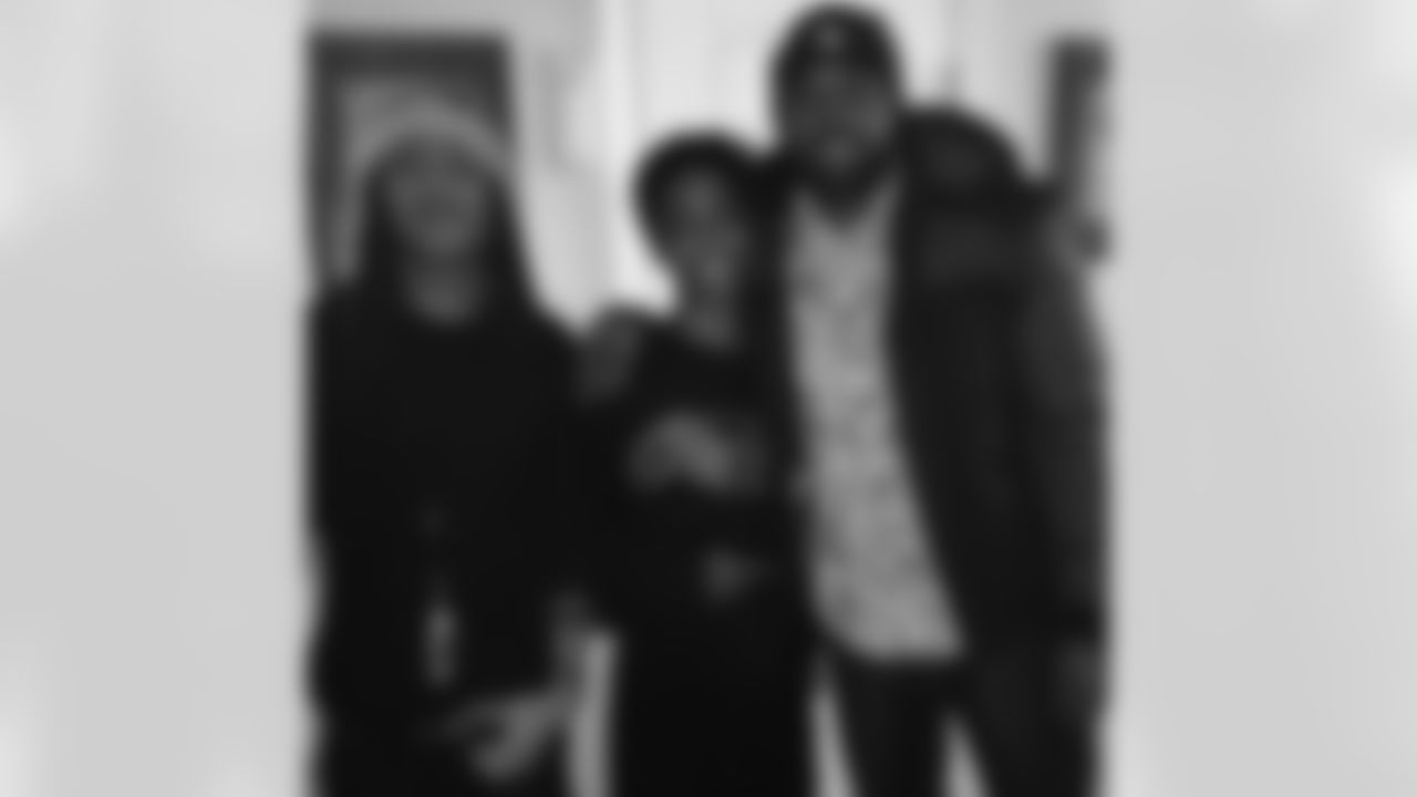 torreysmithwr [Torrey Smith]: Quick pic with my little bros follow @m_jenkins11 so he can leave me alone thank you