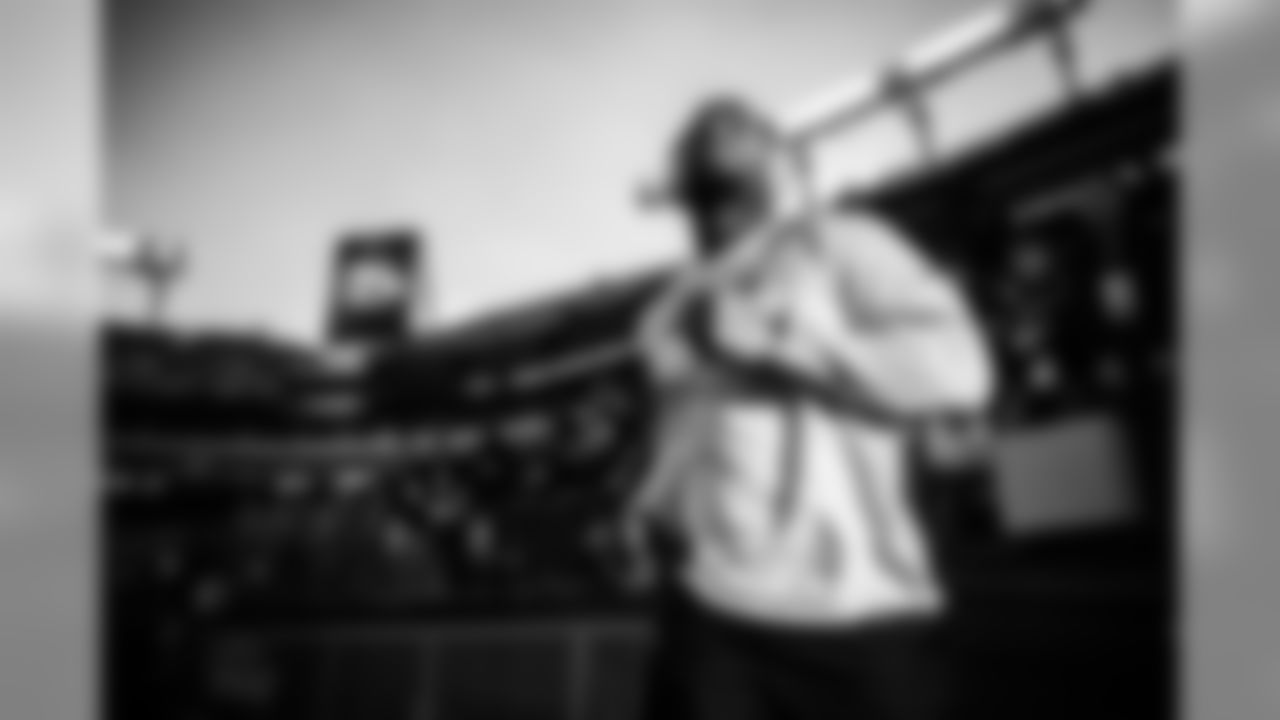 Chargers010619sh04WEB