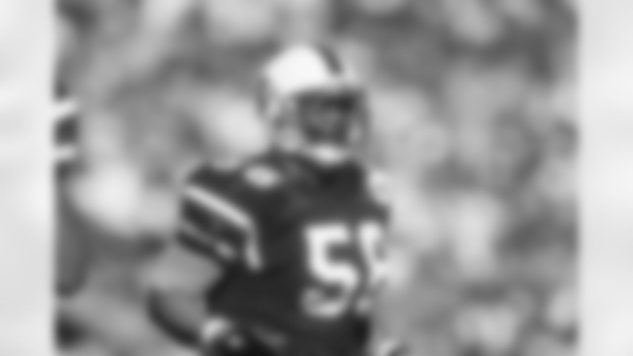 DE Leland Taylor
1997 Draft - Round 7, Pick 238