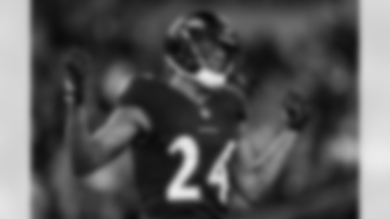 The Baltimore Ravens defeated the Cincinnati Bengals 17-19 at M&T Bank Stadium in Baltimore, Maryland on October 9, 2022.