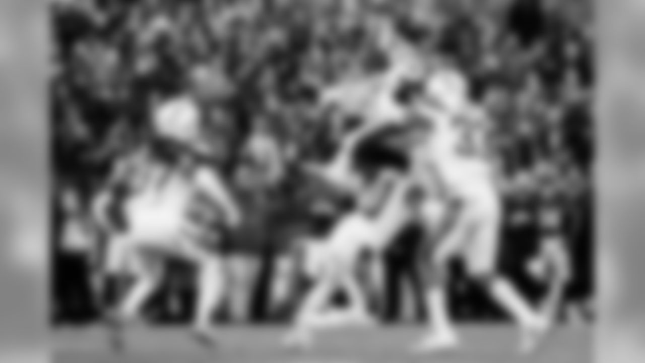 Chargers010619sh60WEB