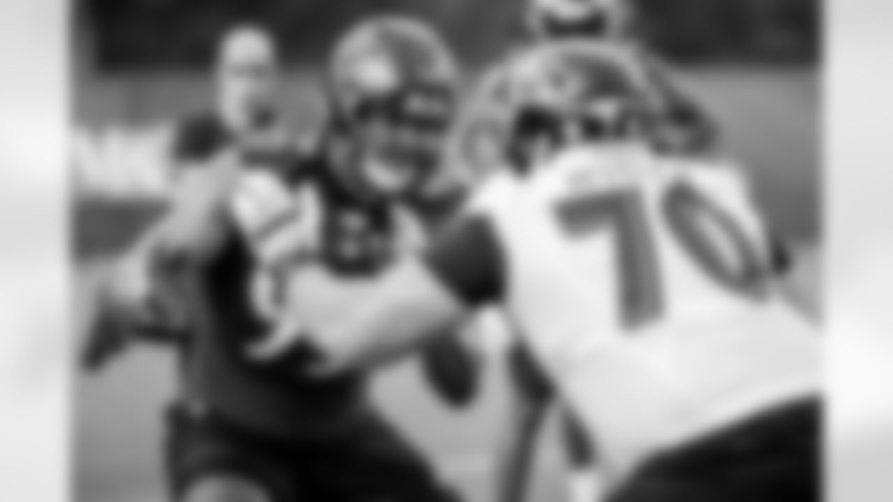 DE Calais Campbell