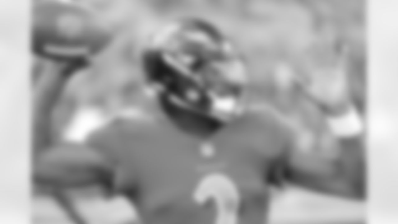 QB Tyler Huntley