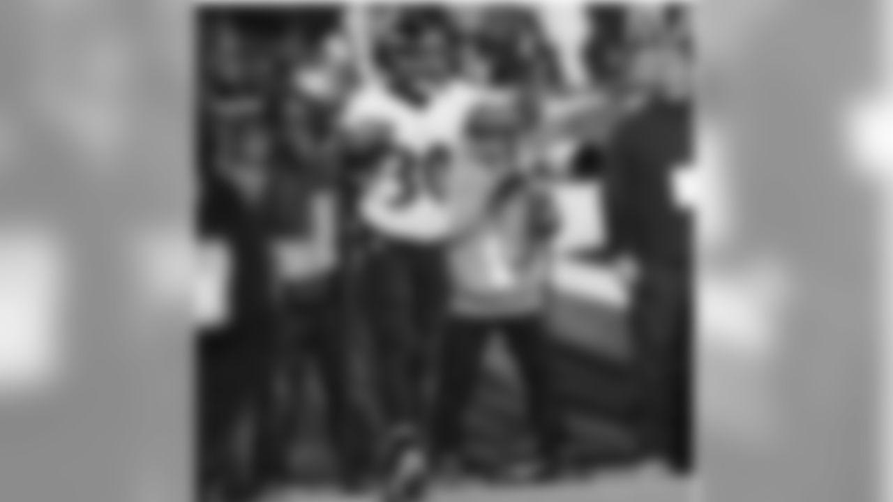 bone28 [Kenneth Dixon]: One year in the books more great ones to come.. #humblebeginnings