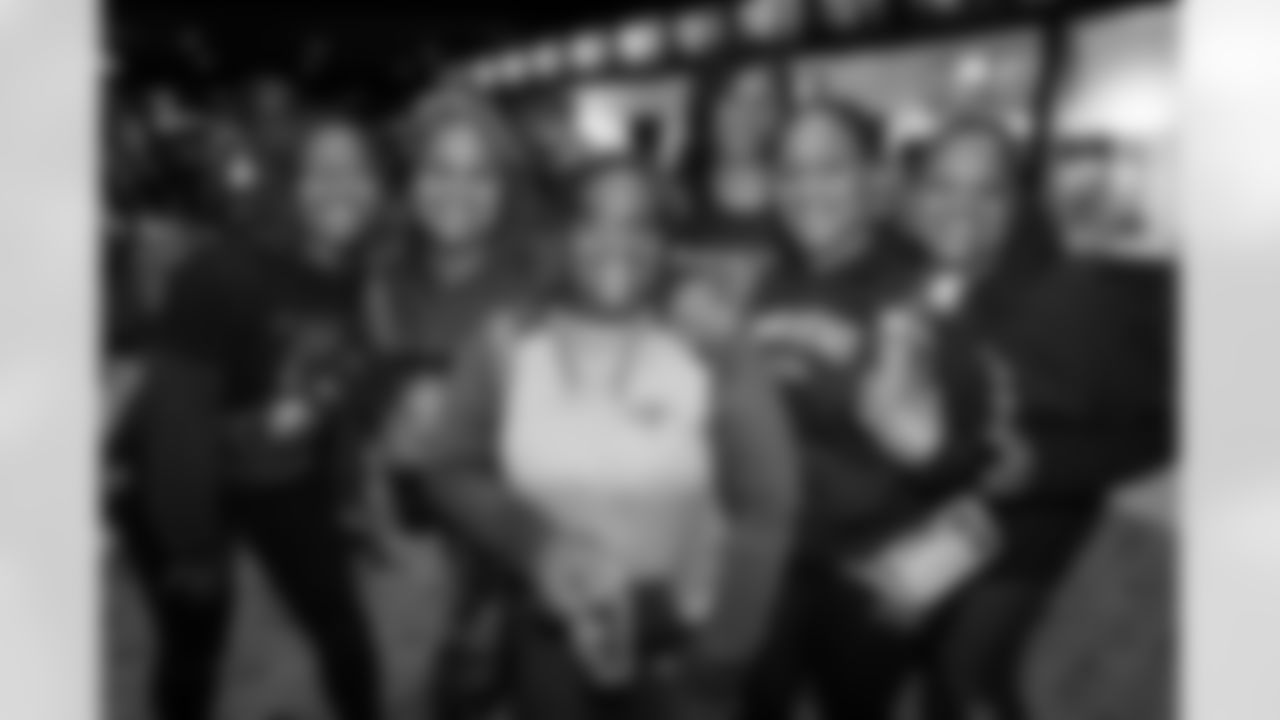 The Baltimore Ravens hosted a Purple Evening for ladies at M&T Bank Stadium on the club level. Players present included Marlon Humphrey, Geno Stone, Rashod Bateman, James Proche II, Josh Bynes, Kevin Zeitler, Isaiah Mack, Patrick Ricard, Kevon Seymour, Kenyan Drake, and Mike Davis.