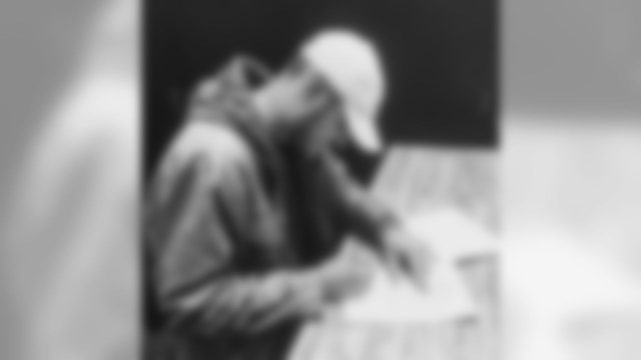 15rmallett [Ryan Mallett]: It's official @ravens year 7. #blsssed