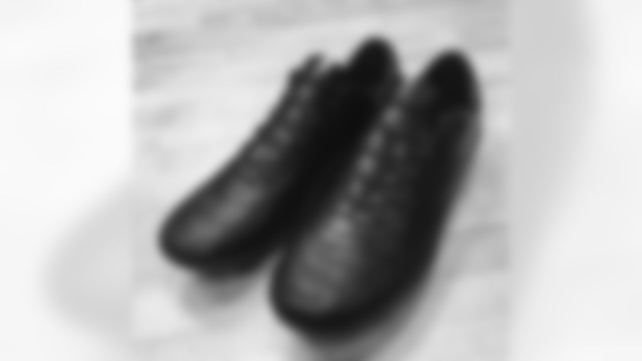 jtuck9[Justin Tucker]: Got the fresh kicks prepped and ready for some @Ravens Football! #RavensNation