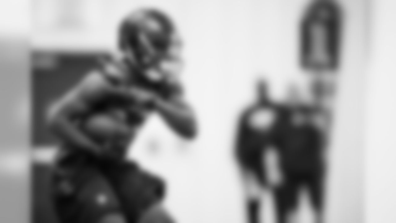 RB Taquan Mizzell