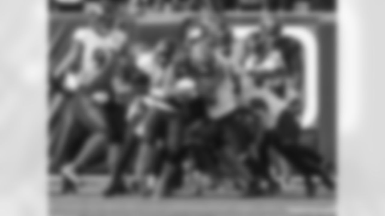 Ravens gang tackle
Baltimore Ravens at Cincinnati Bengals on Sunday, December 26, 2021 at Paul Brown Stadium