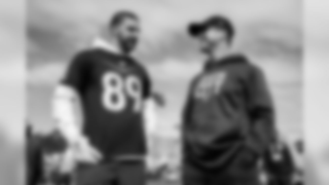 Baltimore Ravens tight end Mark Andrews (89) and head coach John Harbaugh during the AFC practice for the 2020 NFL Pro Bowl football game. Wednesday, Jan. 22, 2020 in Orlando, Fla.