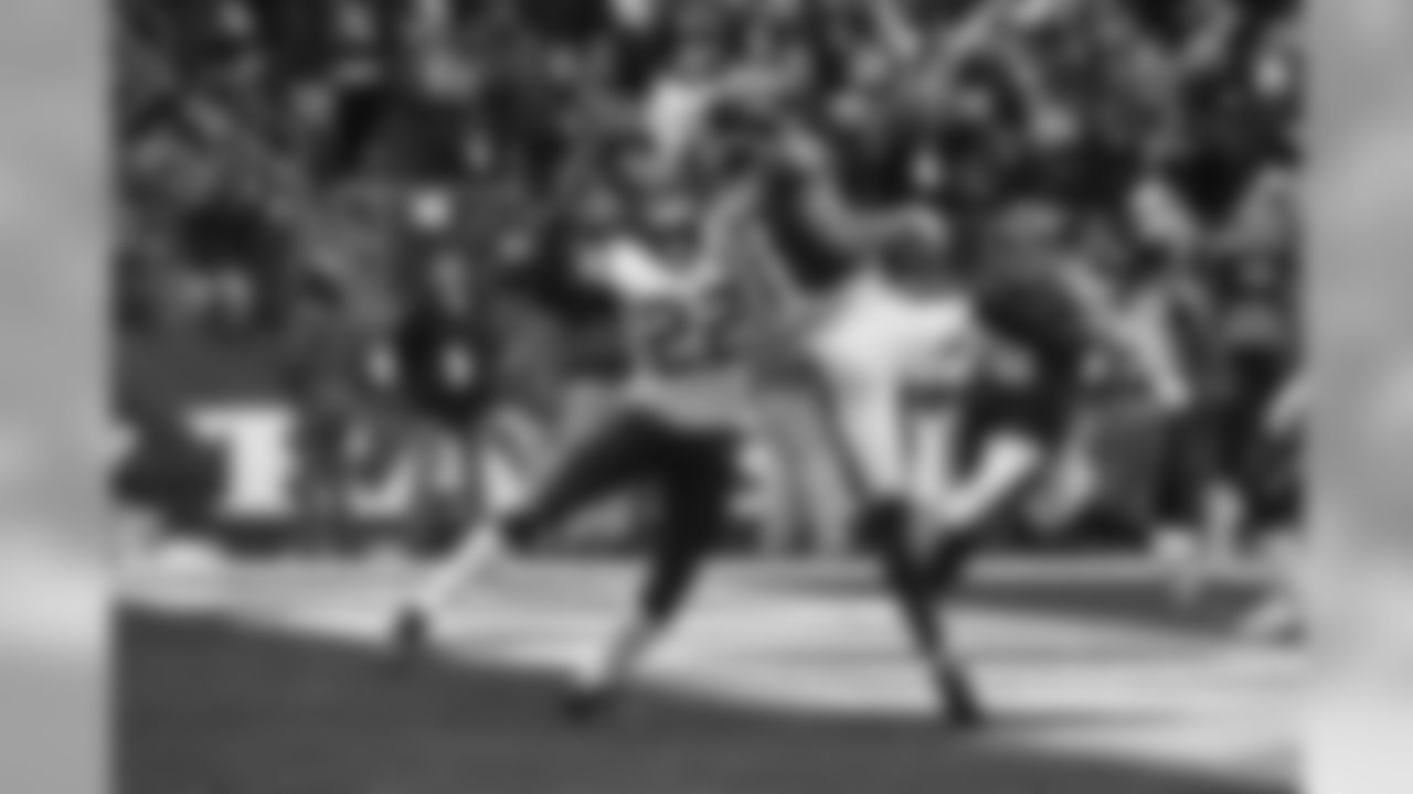 WR Seth Roberts