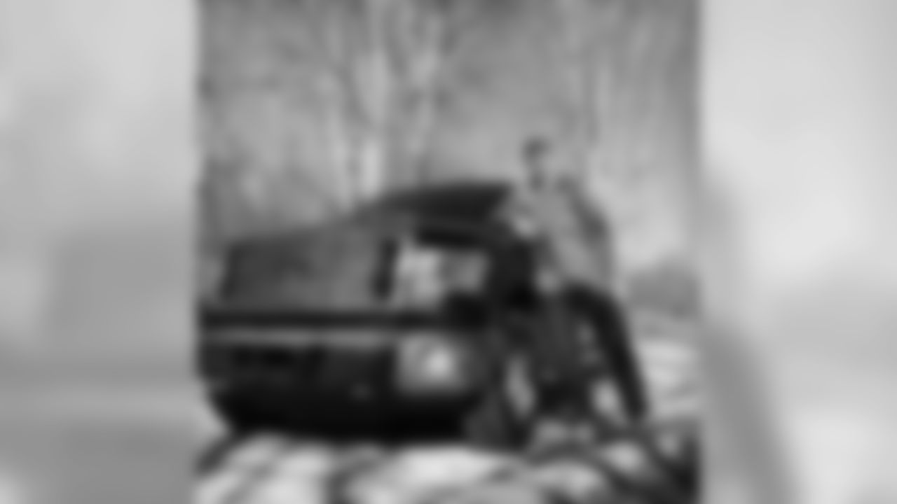 brennenbeyer[Brennen Beyer]: Traded in lil ole Mary Lou and got me Jebediah #Fordtough