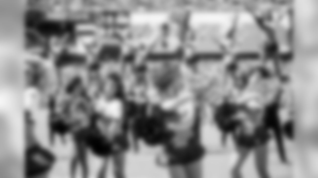 CHEER_SEP15_CARDINALS-19
