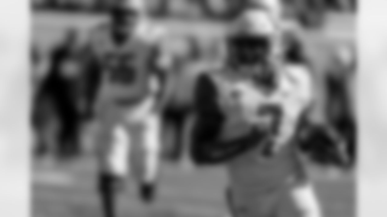 32. QB Malik Willis, Liberty
"Willis is a thick, sturdy quarterback with elite arm strength and playmaking ability."