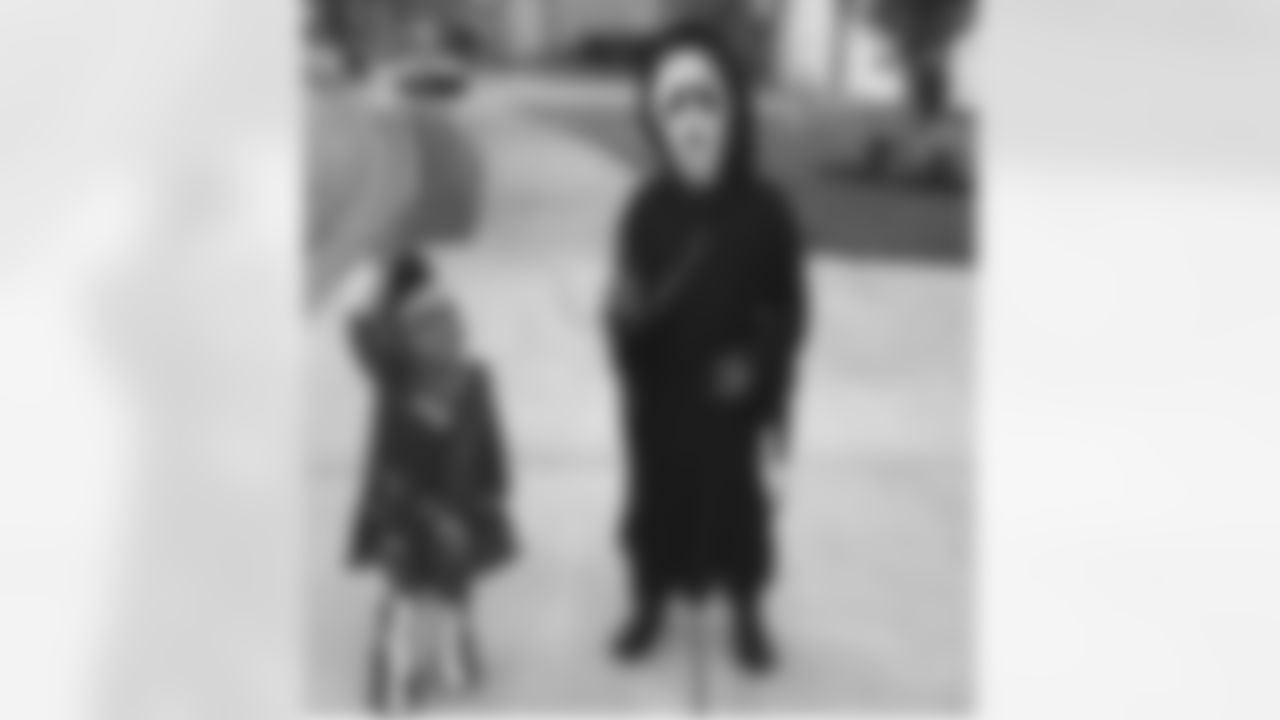 bobbyrainey_43 [Bobby Rainey] HAPPY HALLOWEEN from Lil Wonder Woman & Lil Scream Mask