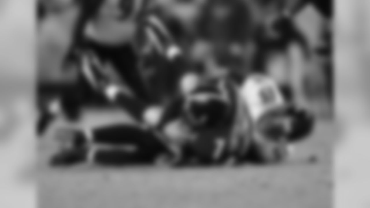 Suggs011809E
