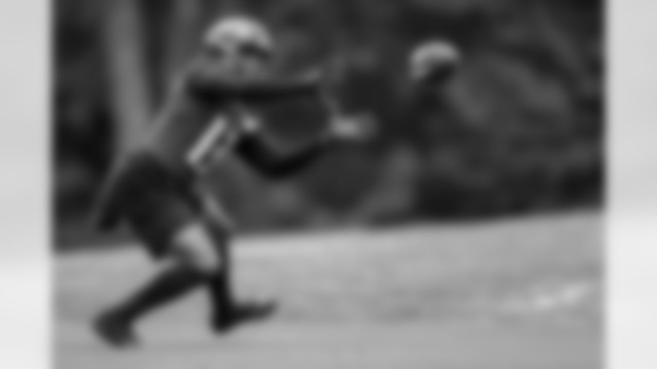 WR Devin Duvernay
Duvernay could claim a starting spot opposite Bateman. The Ravens could use another speed vertical threat with Brown now in Arizona. Duvernay certainly has the wheels, and he'll be looking to show that he can consistently get open and make big plays in camp.