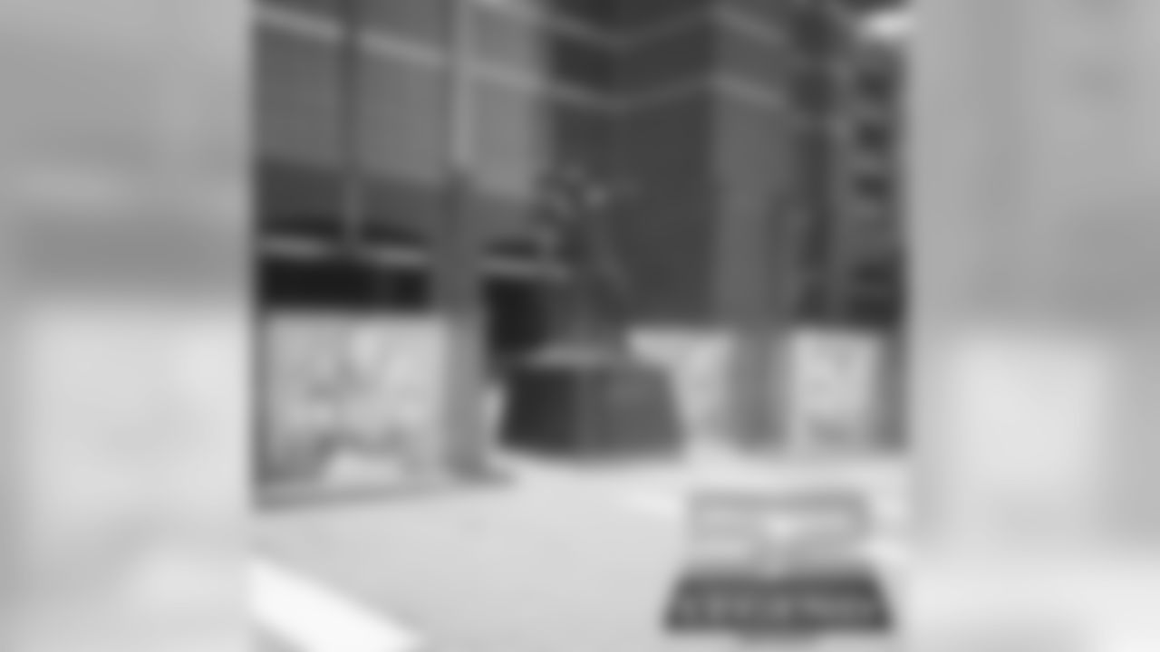 ravens [Baltimore Ravens]: The Johnny #Unitas #statue outside M&T Bank Stadium was moved a few feet to the left today to make room for the new #RayLewis statue. #52legend #ravens