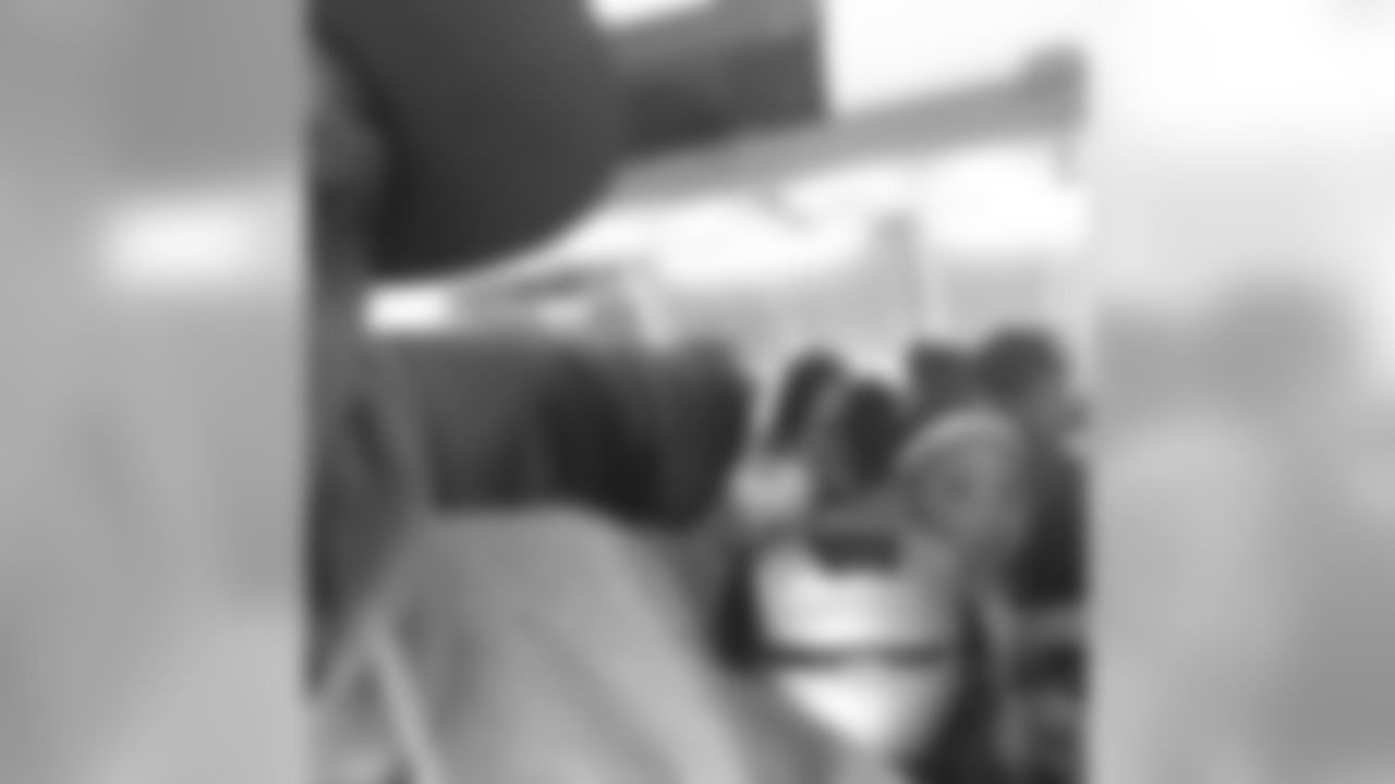 untouchablejay55 [Terrell Suggs]: My Current Situation. #surprisetrip #Dahni&Duke