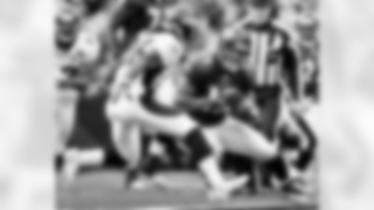 Images from the Ravens' 30-7 win over the previously-undefeated Denver Broncos on November 1, 2009 in Week 8.