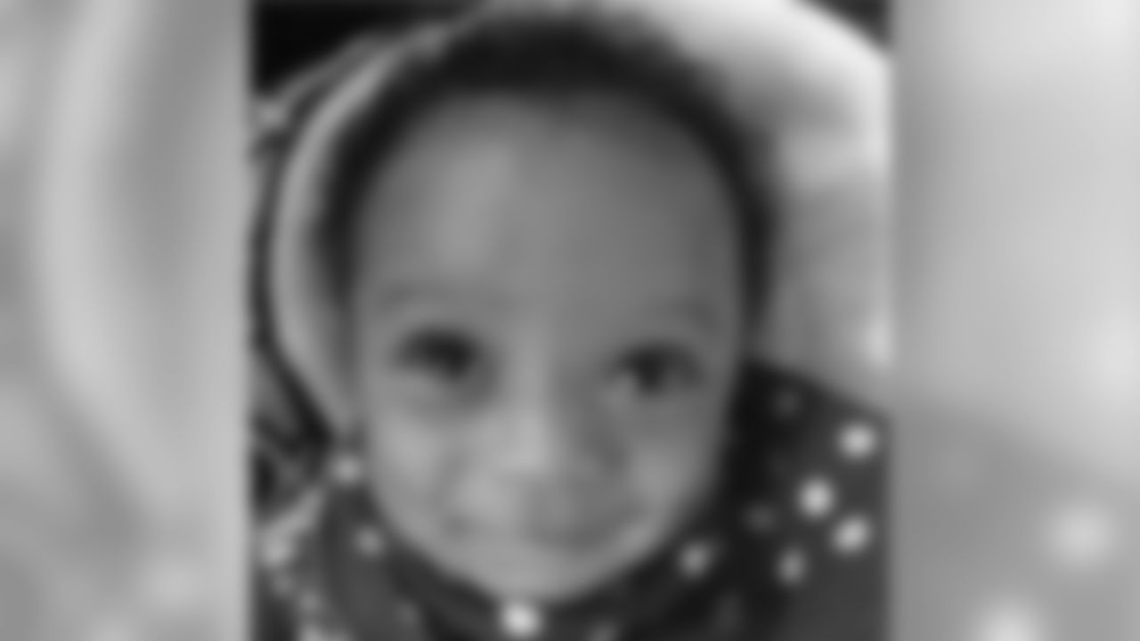 trulybean[Jimmy Smith]: His first selfie lol