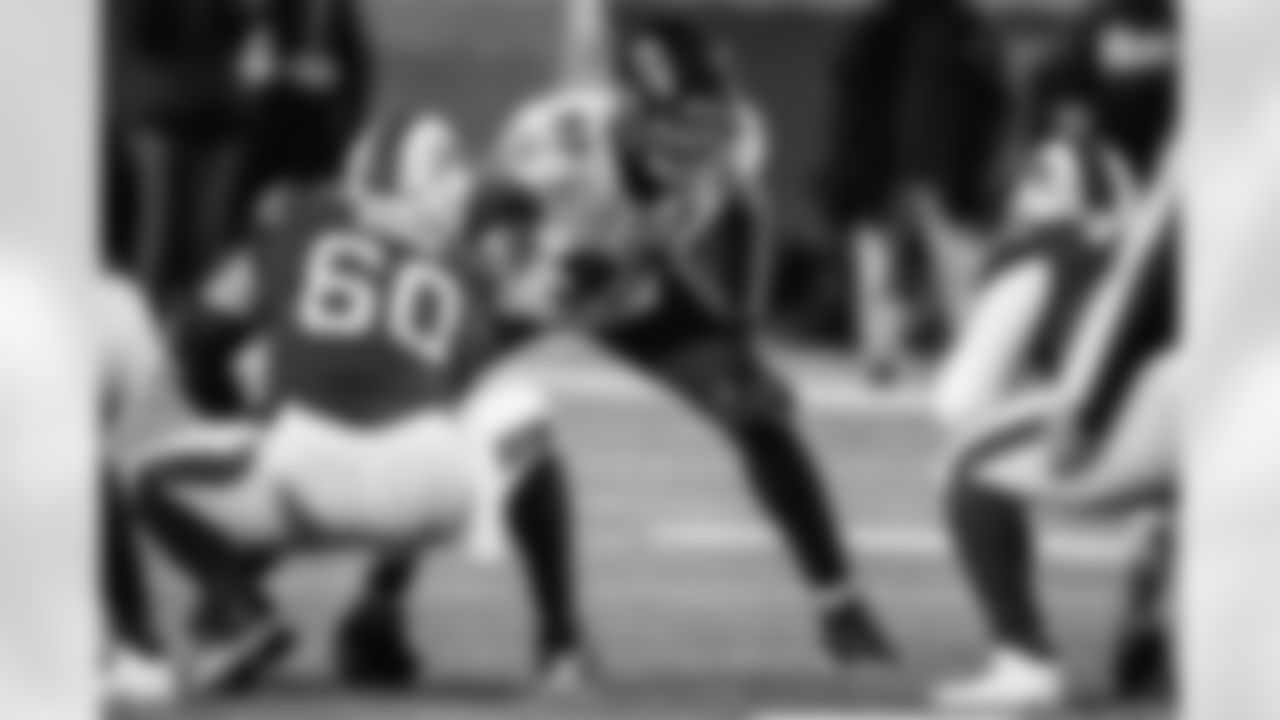 DE Calais Campbell
