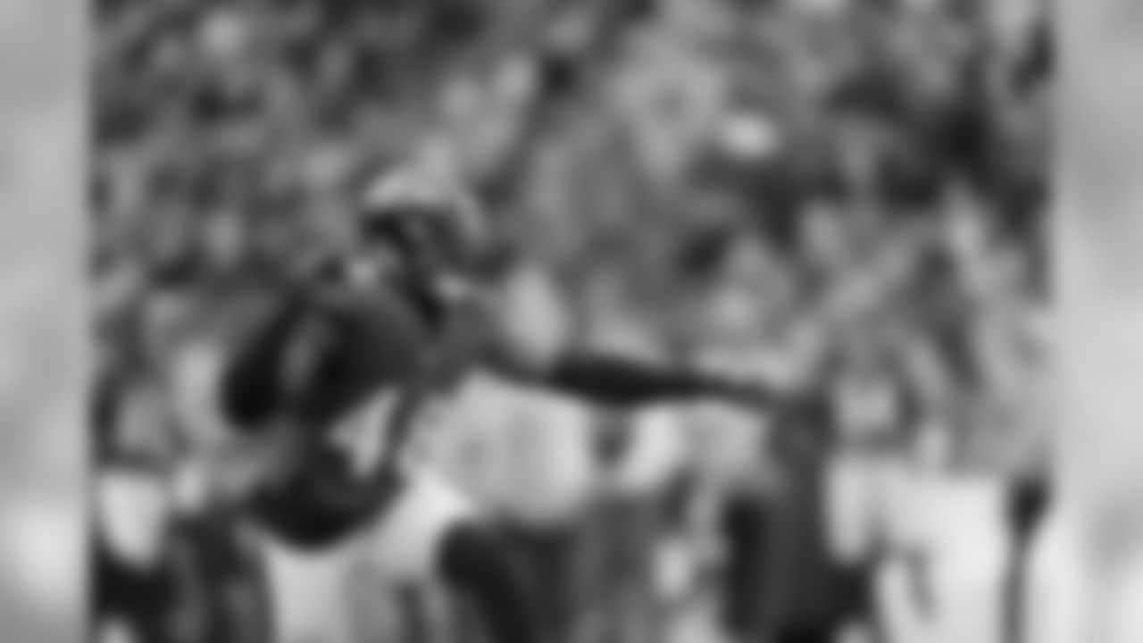 ILB Patrick Onwuasor