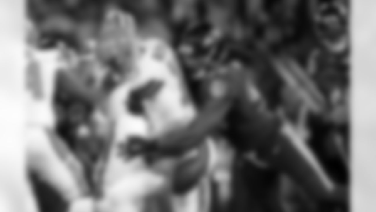 zsmith94 [Za'Darius Smith]: Thanking God for all the trials and tribulations; I also thank Him for giving me strength and motivation to do what I love to do..