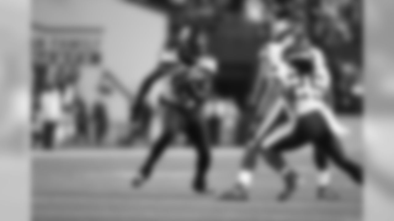 8. DE Jadeveon Clowney, Seahawks