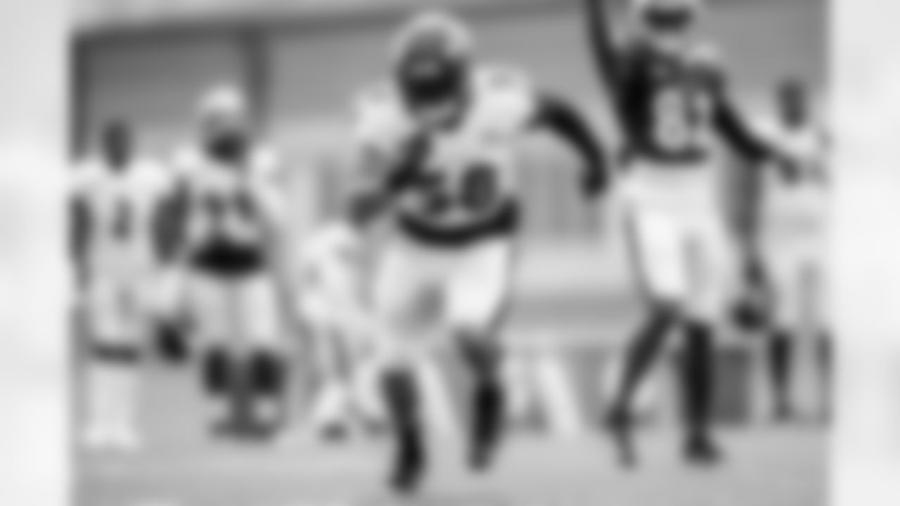 LB L.J. Fort