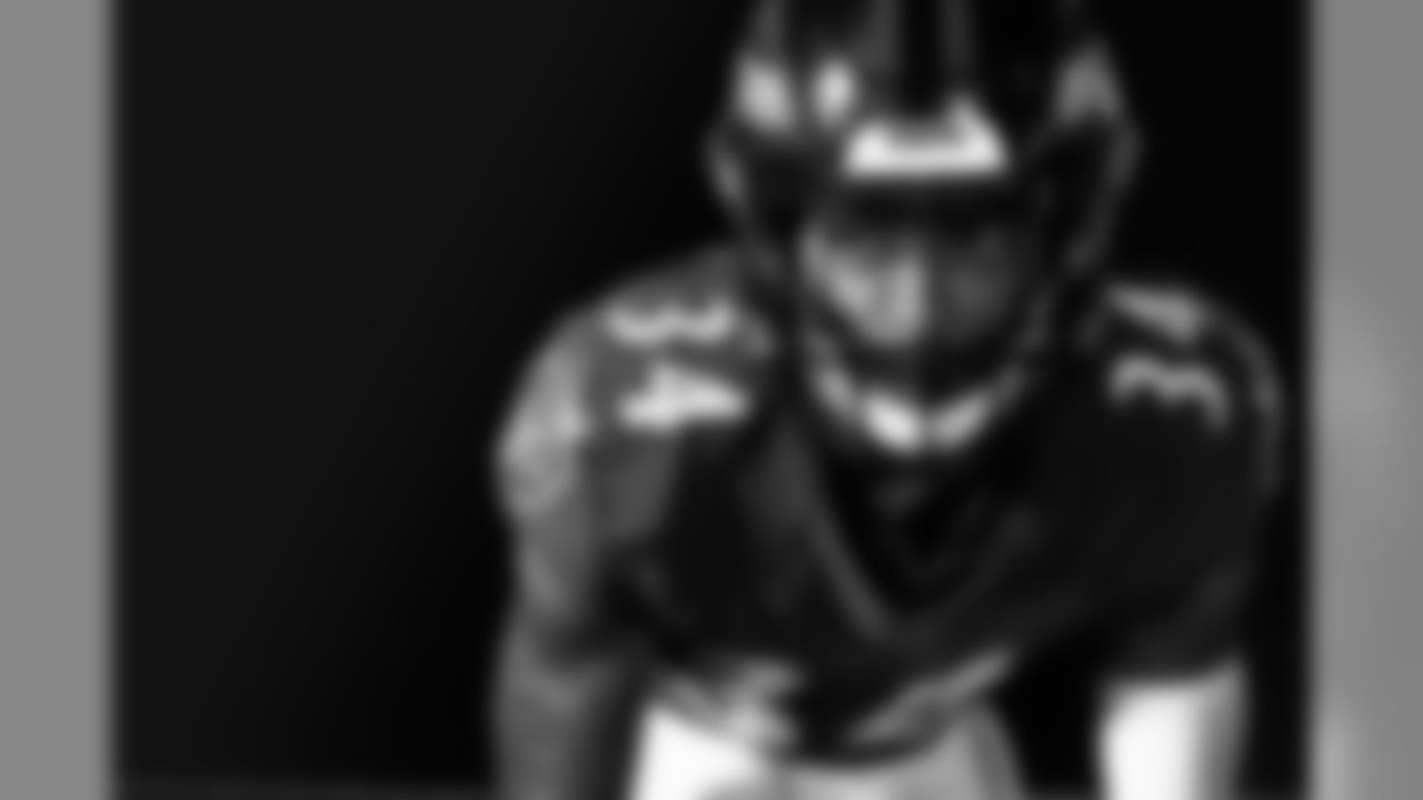 CB Anthony Averett