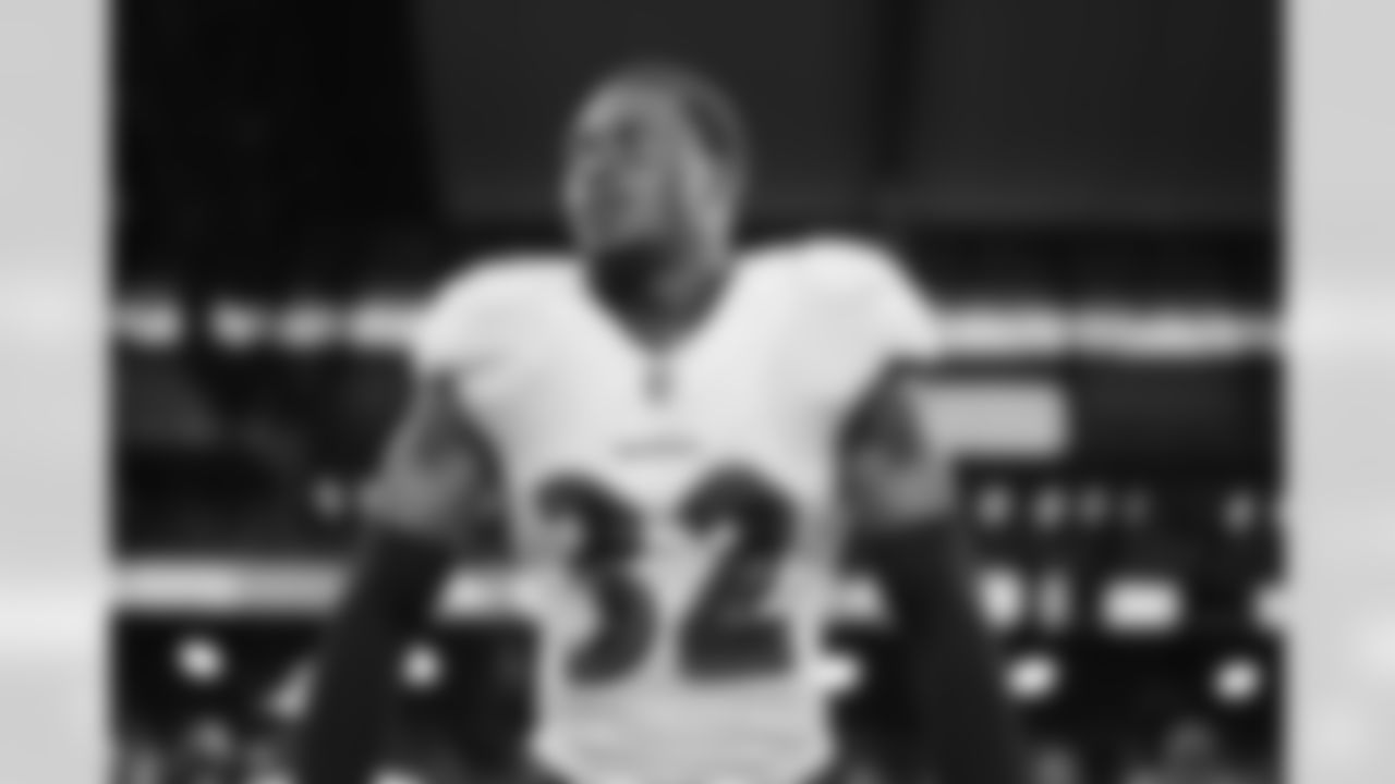 S DeShon Elliot