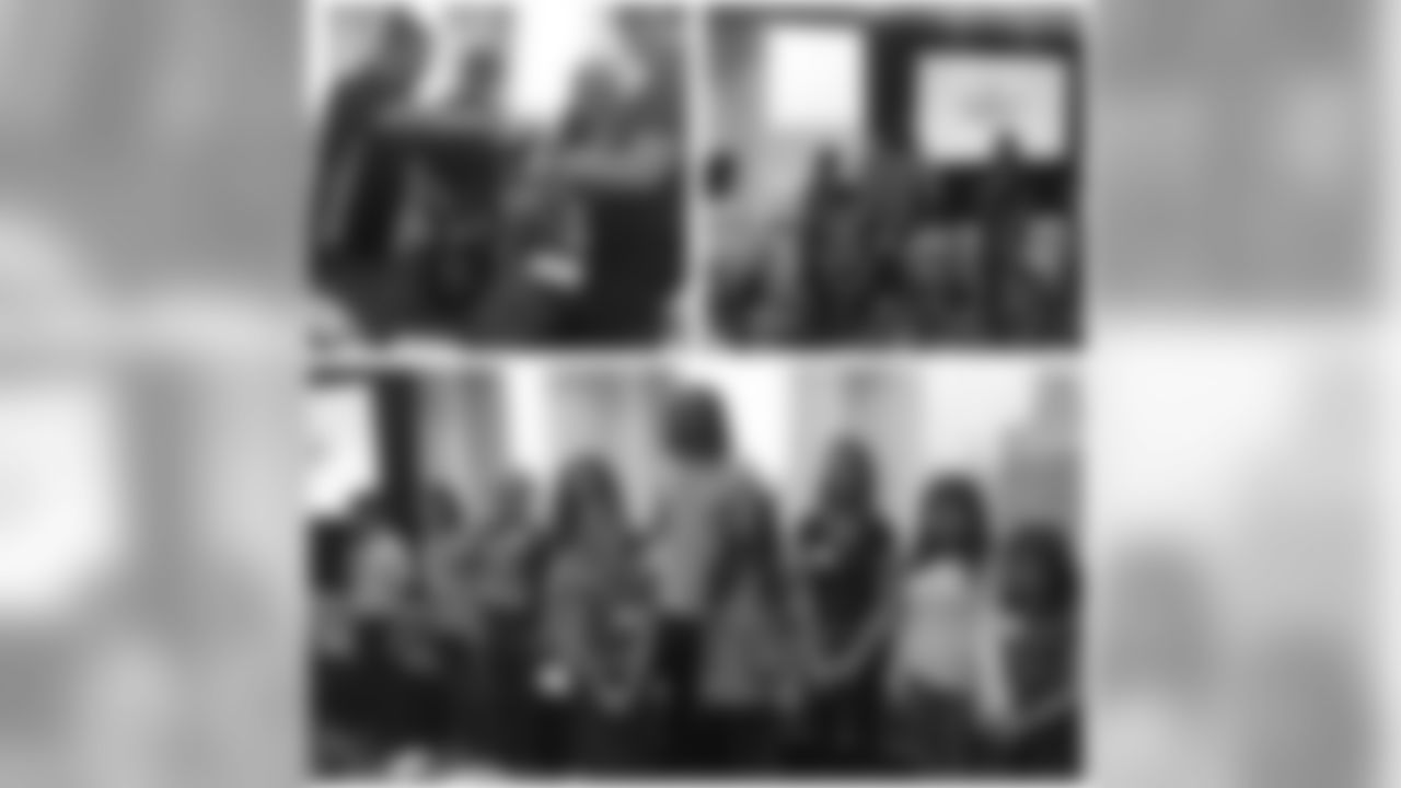 aceandsmitty [Steve Smith Sr.]: Had to take a #selfie at the #hooverdam - standing on the Pat Tillman Memorial Bridge.