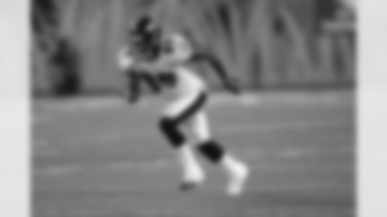 23. 2005 – Mark Clayton
The Ravens took a second shot at a first-round wide receiver with speedy Mark Clayton at No. 22 overall. He posted 939 receiving yards in his second season and was a respected player in the locker room, but he never became the star fans were hoping for during his five years in Baltimore. Similar to Kindle, second-round linebacker Dan Cody's career never got off the ground after he suffered a major knee injury in his first training camp practice. The best pick may have been fourth-rounder Jason Brown, who became one of the league's top centers before leaving the NFL to become a farmer.