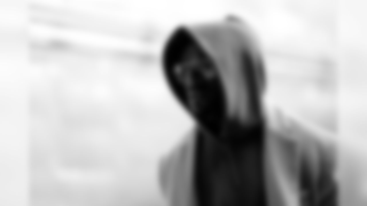 CB Brandon Carr