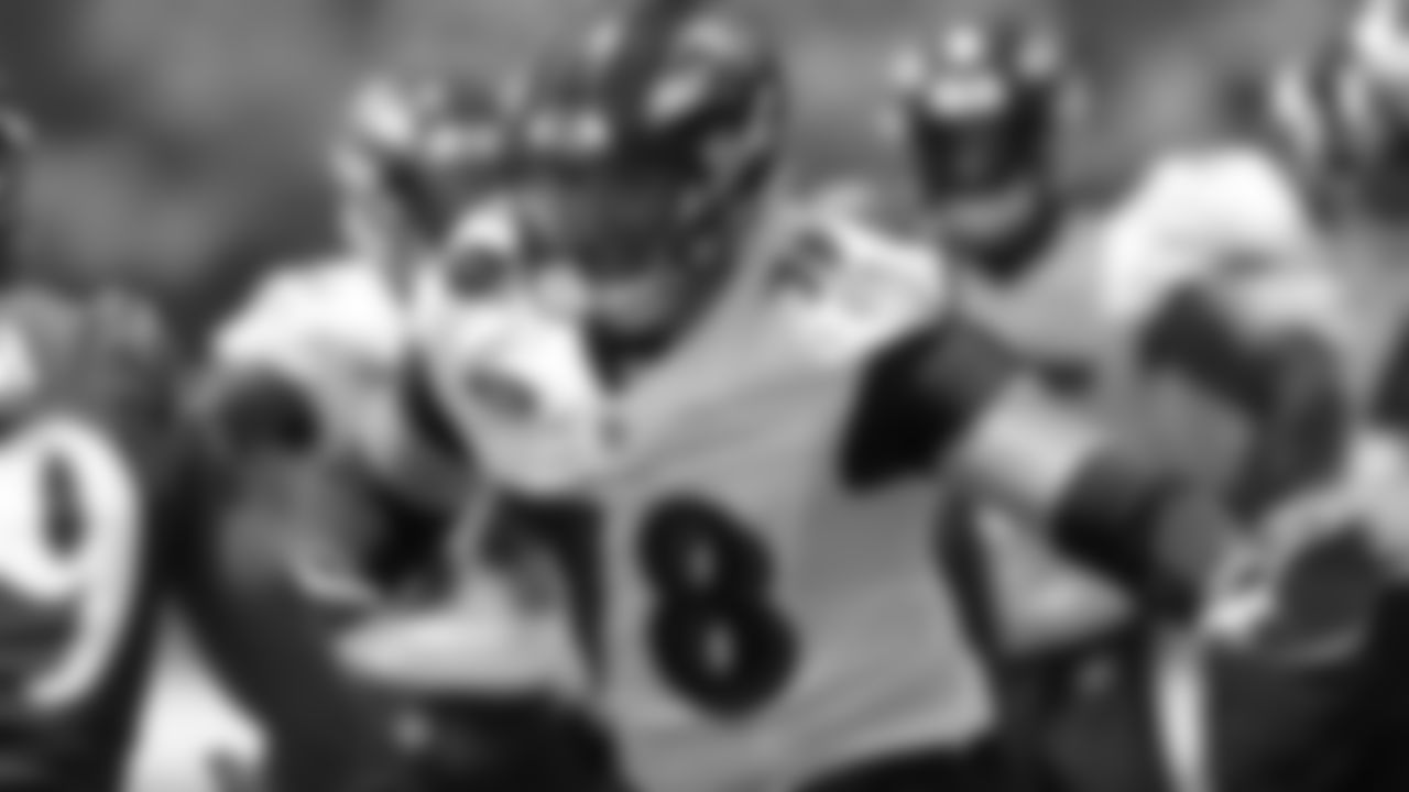 OT Alejandro Villanueva (78)