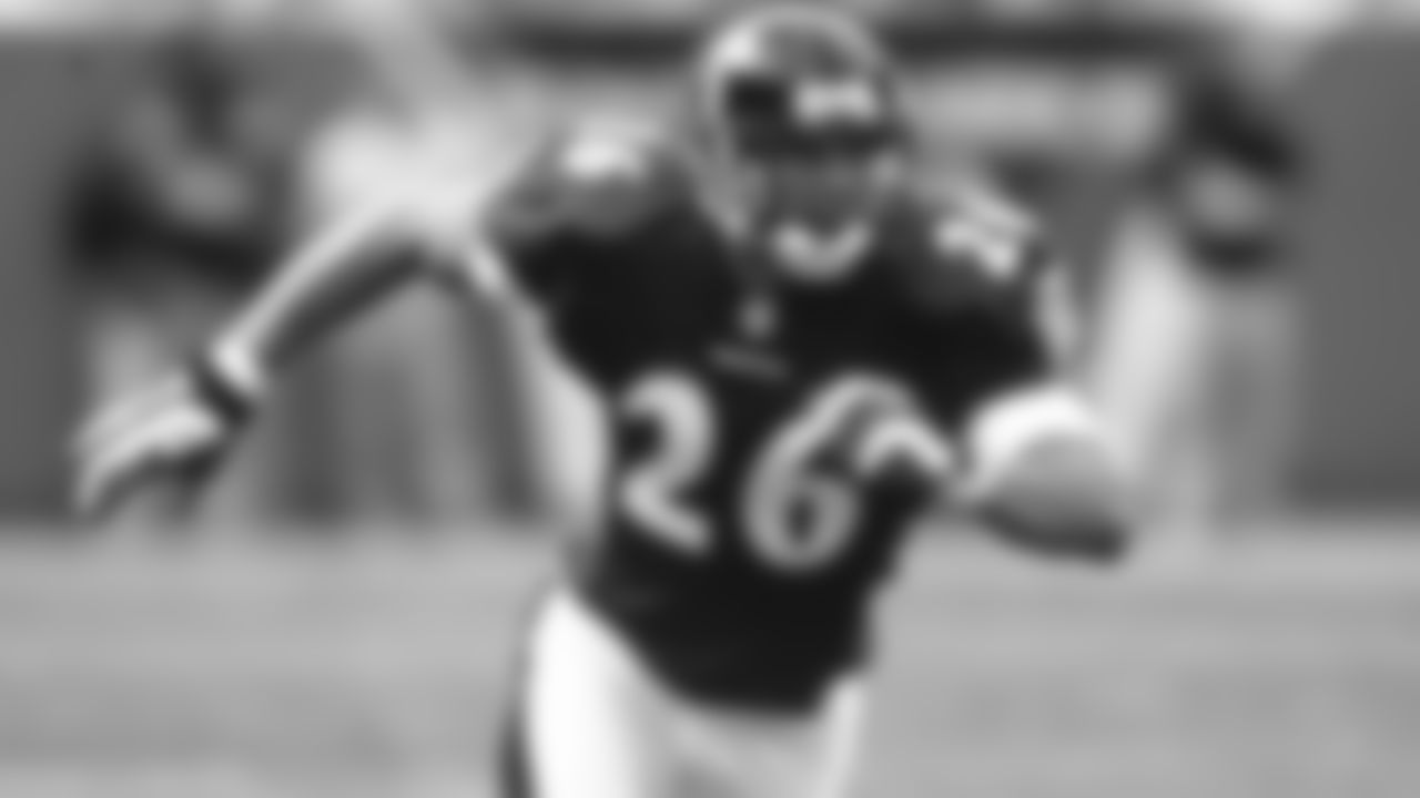 S – Rod Woodson (1998-2001)
The Hall of Famer was a hired gun for the Ravens but made a huge impact in his four years in Baltimore. The longtime Steeler notched 20 interceptions in purple and black and was the leader of the secondary in the Ravens' 2000 defense. His influence, as well as Shannon Sharpe's, on young Ray Lewis helped create the legend.