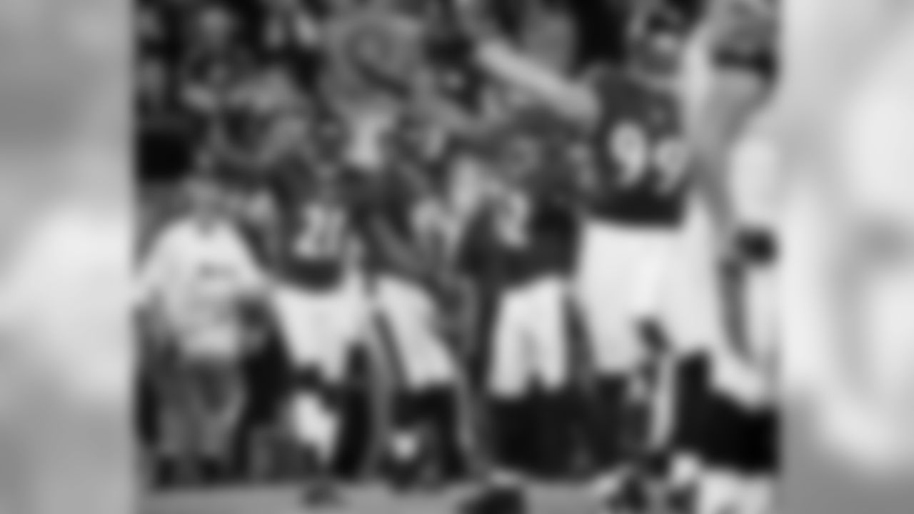 L_webb21[Lardarius Webb]:#Honored #RavensNation