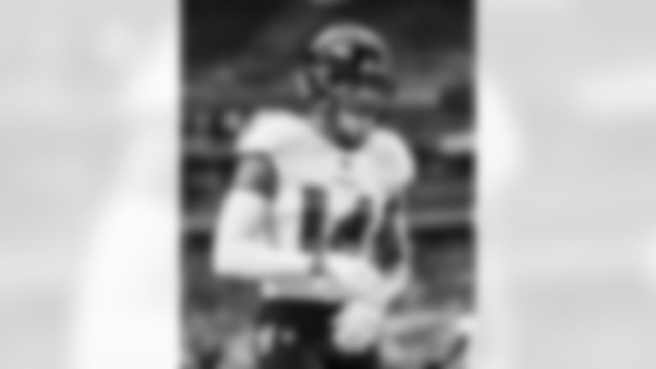 The Baltimore Ravens defeated the Arizona Cardinals at State Farm Stadium in a pre-season game by a score of 24-17 on Sunday, August 21, 2022.