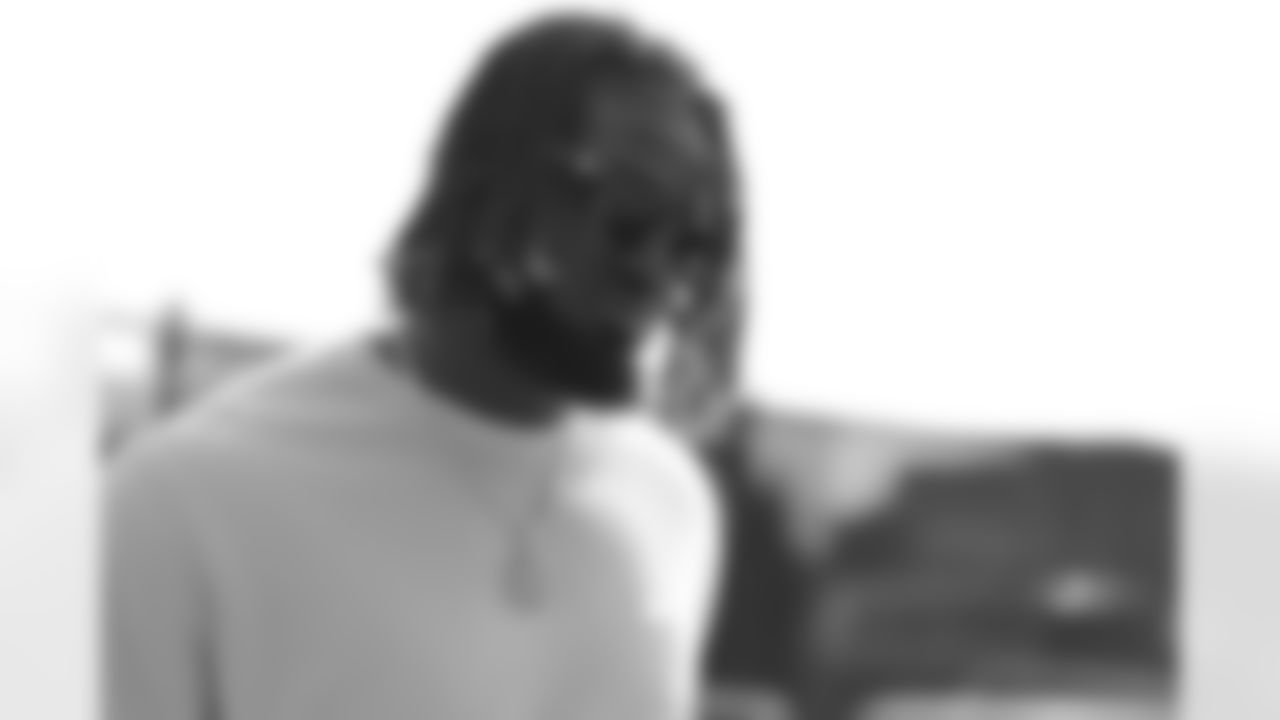 OLB David Ojabo