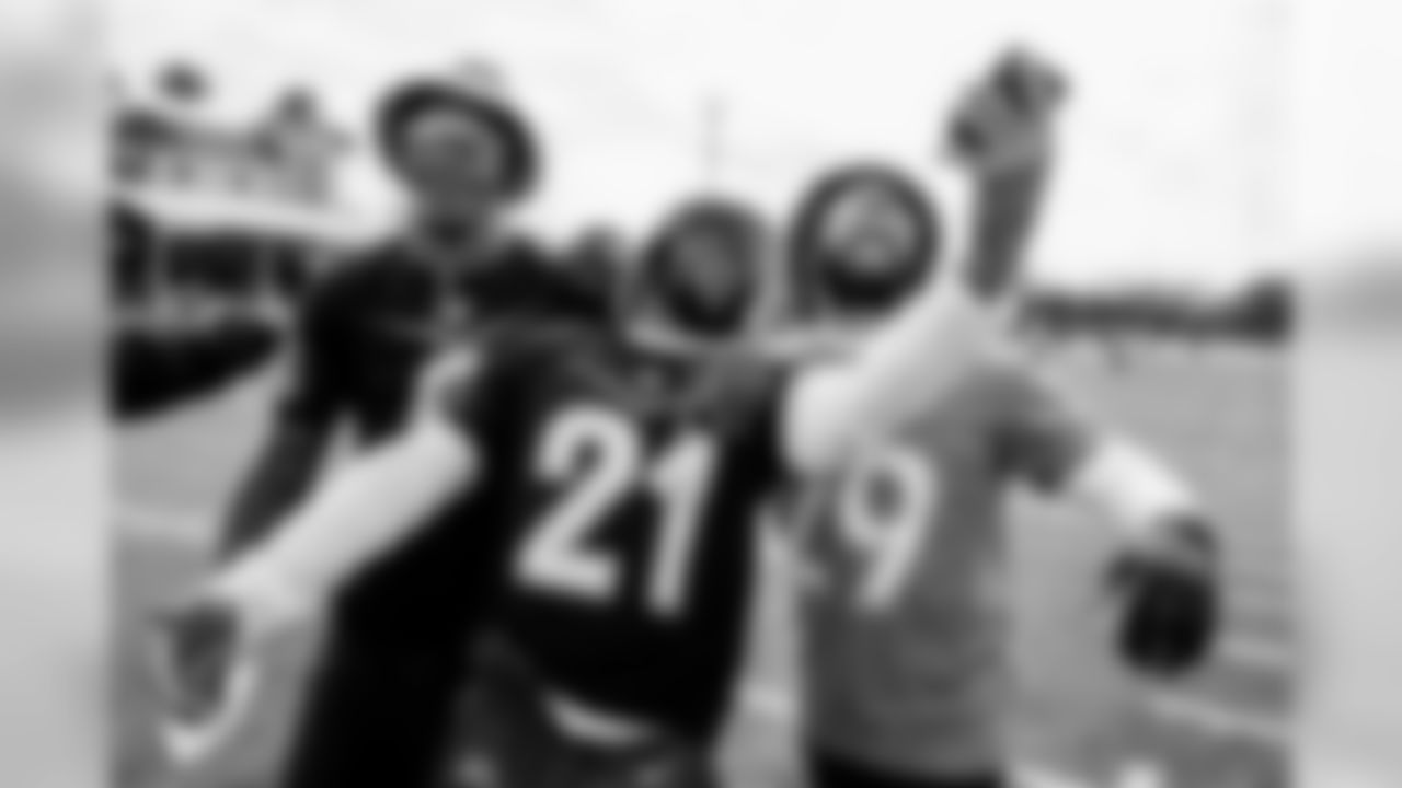 QB Lamar Jackson, RB Mark Ingram II & S Earl Thomas III at 2020 Pro Bowl