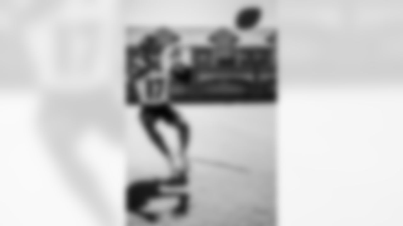 WR Deon Cain