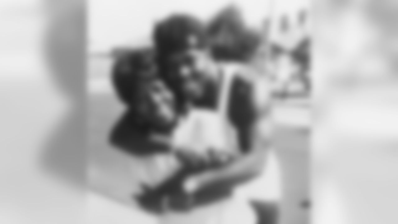 untouchablejay55 [Terrell Suggs]: The Heavens open up when my grandmother smiles... #granny&me03