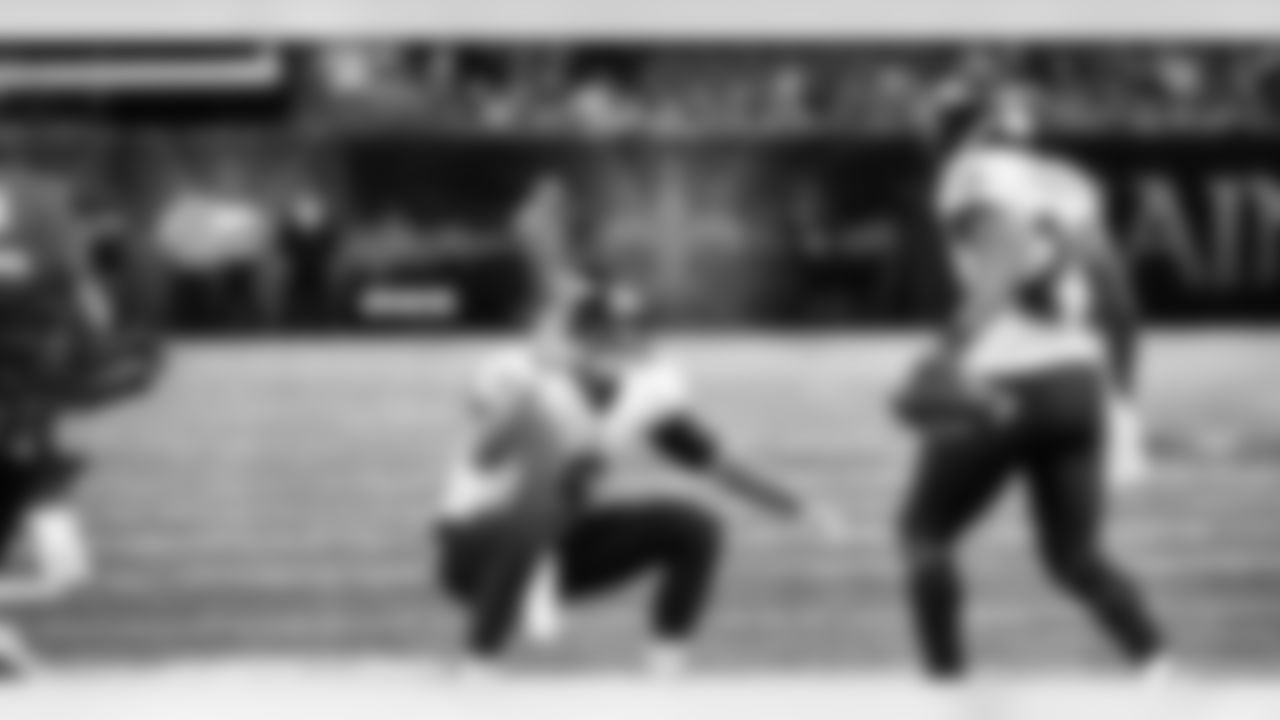 jforsett[Justin Forsett]:Looks like Judah is ready for the snow to hit Baltimore. Lol