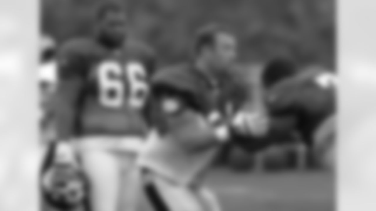 G Casey Rabach
2001 Draft - Round 3, Pick 92